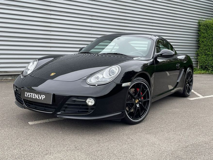 PORSCHE